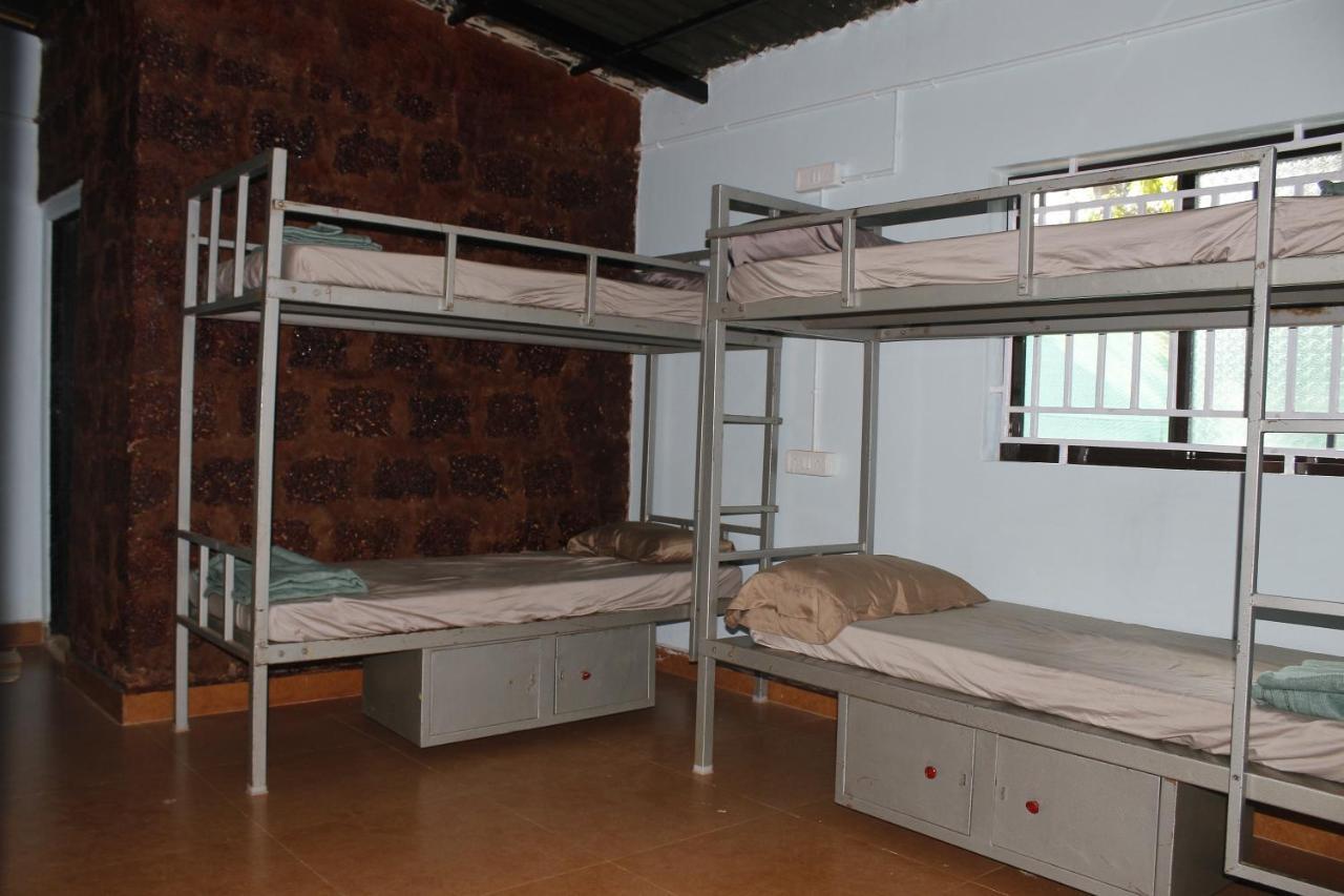 גוקרנה Tusker Tribe Hostel מראה חיצוני תמונה
