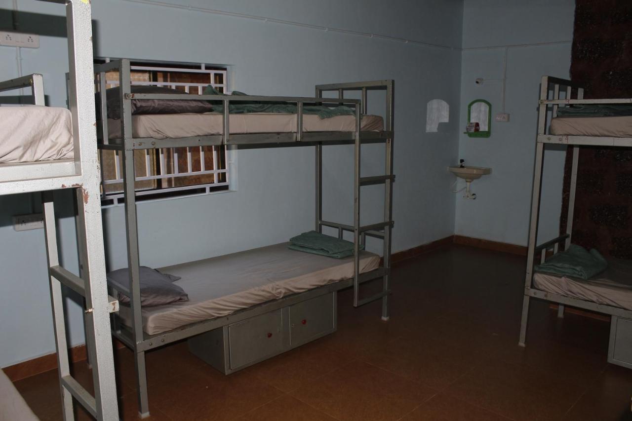 גוקרנה Tusker Tribe Hostel מראה חיצוני תמונה