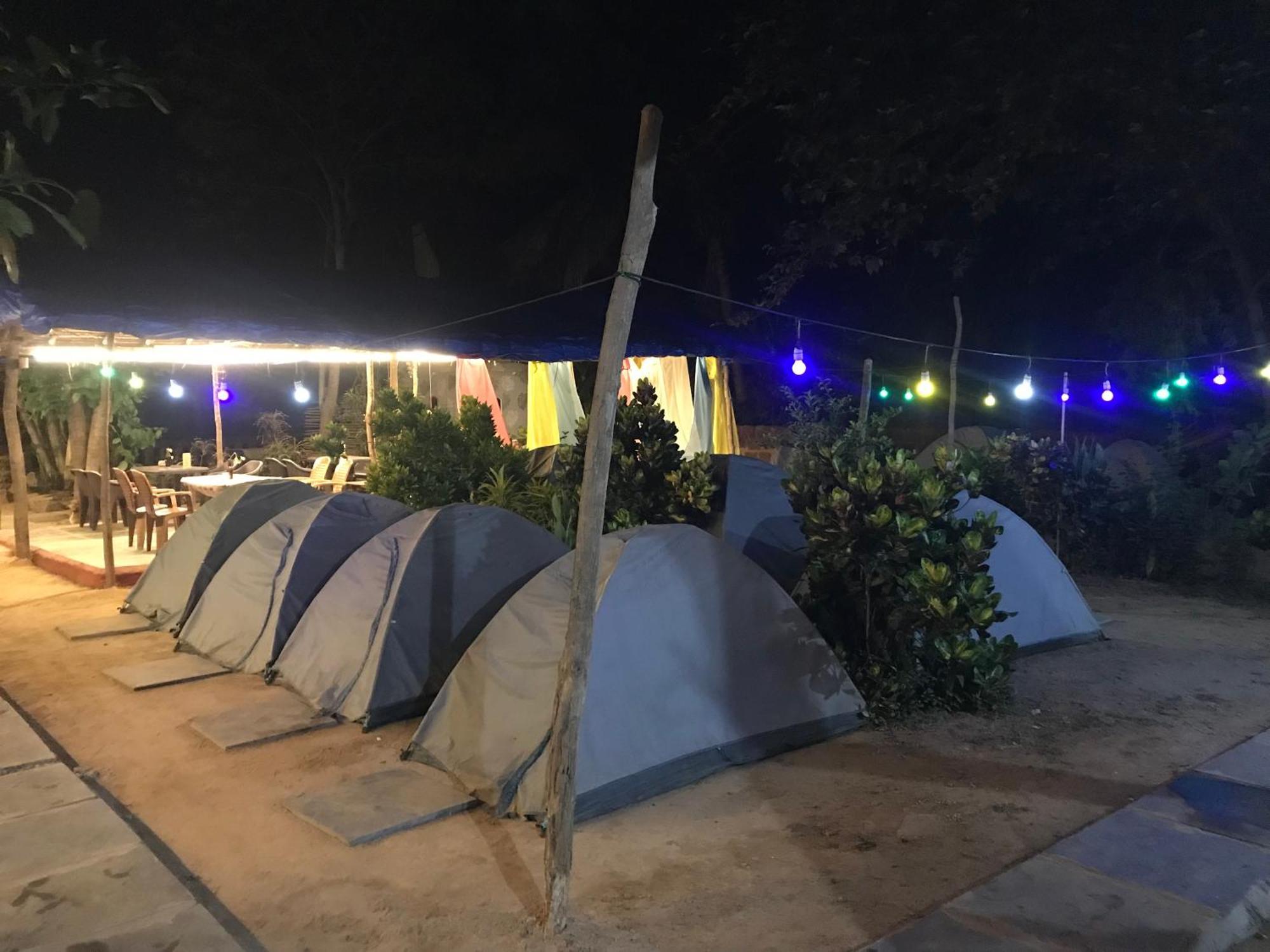 גוקרנה Tusker Tribe Hostel מראה חיצוני תמונה